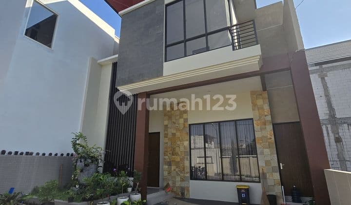 Rumah Bagus 2 Lantai Kota Malang 400 Jutaan Dekat Universitas Merdeka