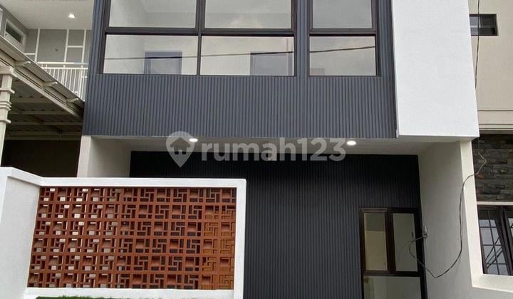 Exquisite Home Tombro Malang Kota - Desain Modern 2 Lantai Rooftoop dengan Sentuhan Luxury