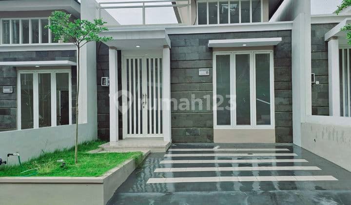 Rumah Modern Lokasi Strategis View Pegunungan