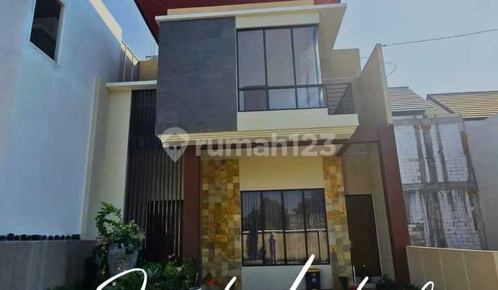 Rumah Baru 2 Lantai Kota Malang Dekat Kawasan Ijen Dieng