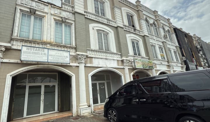 Disewakan Ruko Bolsena, Paramount Boulevard Gading Serpong 3Lt