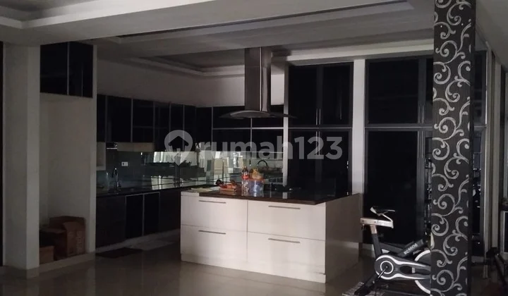 Rumah Siap Huni Mewah Bebas Banjir Untuk Investasi Oke di Raffles Hills Jakarta Timur