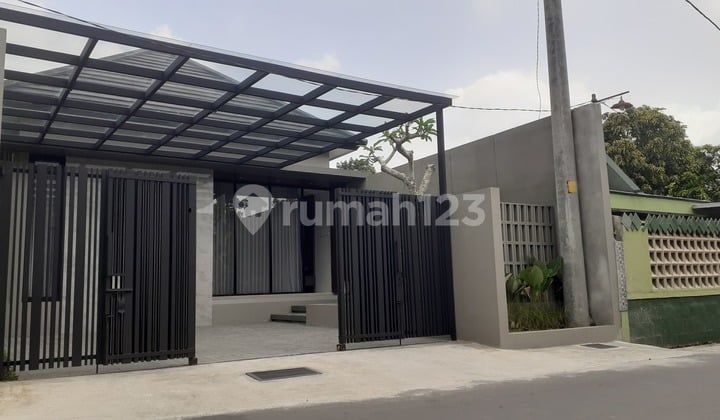Rumah Baru Furnist Siap Huni Unix.dekat.bandara Adisucipto