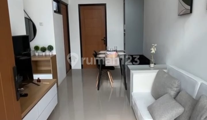 Rumah Cantik Dekat Stasiun Depok Lama Depok Akses Top Gratis Biaya