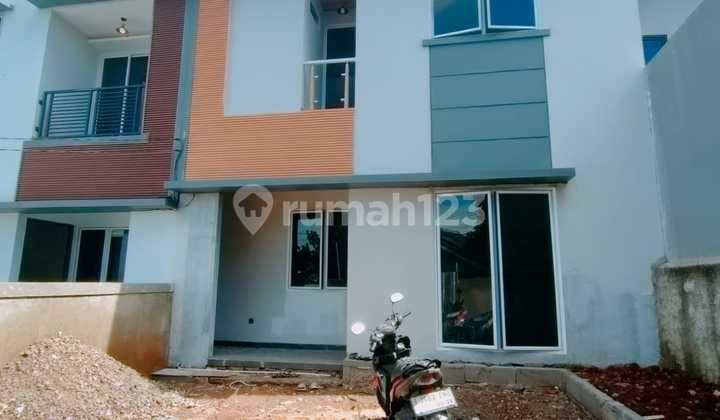 Rumah 2 Lantai 142 Meter Harga NJOP Depok Akses Oke Dekat Stasiun Depok Lama