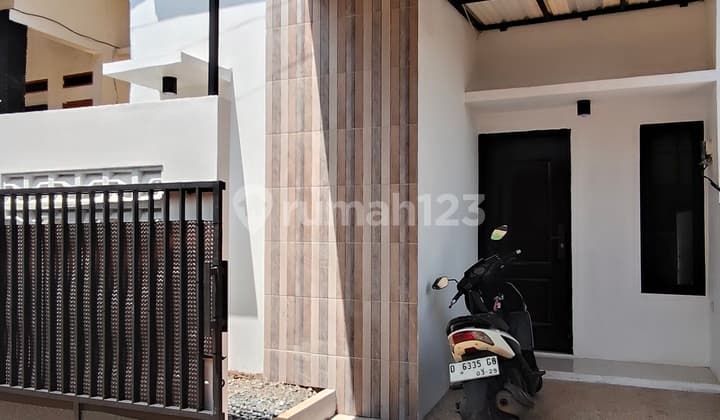 Rumah Cash Minimalis di Pusat Kota Depok 7 Menit Stasiun Depok Lama
