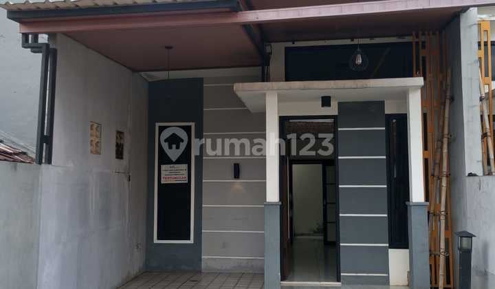 Take Over House in Bojong Gede Ready to Live, Great Access, Corner Lot, Attractive.