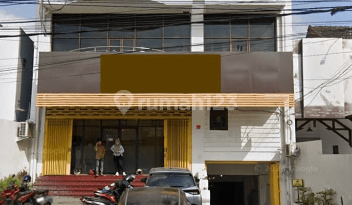Strategic Shop House in the Center of Yogyakarta City, Near UGM Campus and Tugu Monument.