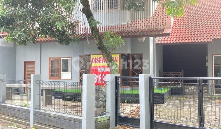 Rumah Besar Untuk Kantor Dekat Ugm Rs Sarjito Dan Pakuwon Mall