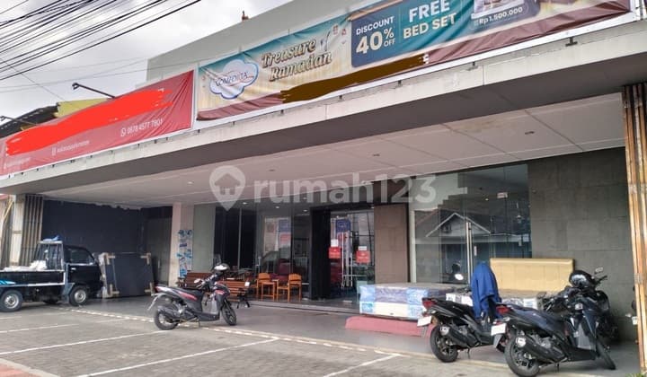 Gedung Strategis Tengah Kota Dekar Stasiun Dan Malioboro Jogja