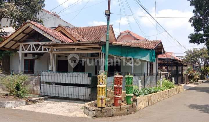 Kawaluyaa taman rafflesia luas 134 rumah hoek 1 lantai