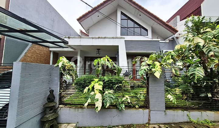 Lebak Bulus Rumah Semi Furnished Hadap Selatan Dekat MRT