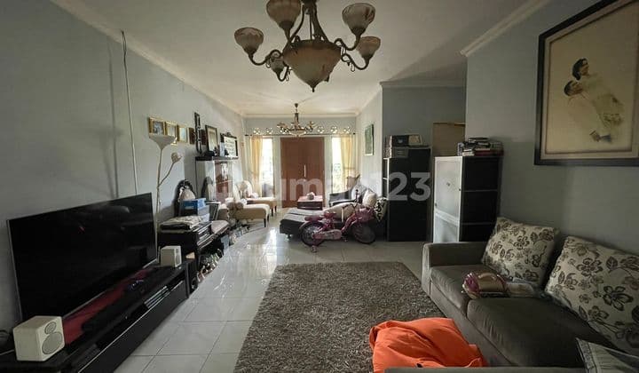 Cinere Megapolitan Luas 240 Rumah 4kamar Dekat Pintu Tol Desari