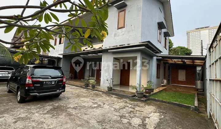 Bintaro Veteran Pesanggrahan Rumah 5 Kamar di Jaksel