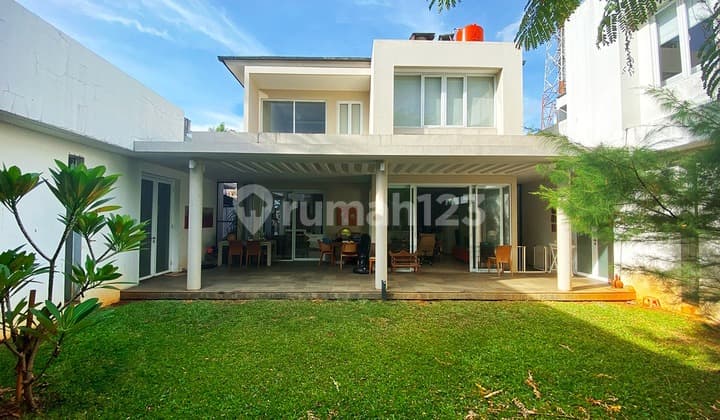Kemang Bangka Area 864 with Spacious Backyard