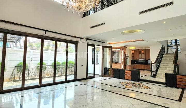 Kapten Tendean Jaksel Luas 1100 Rumah Klasik Mewah Dengan Rooftop