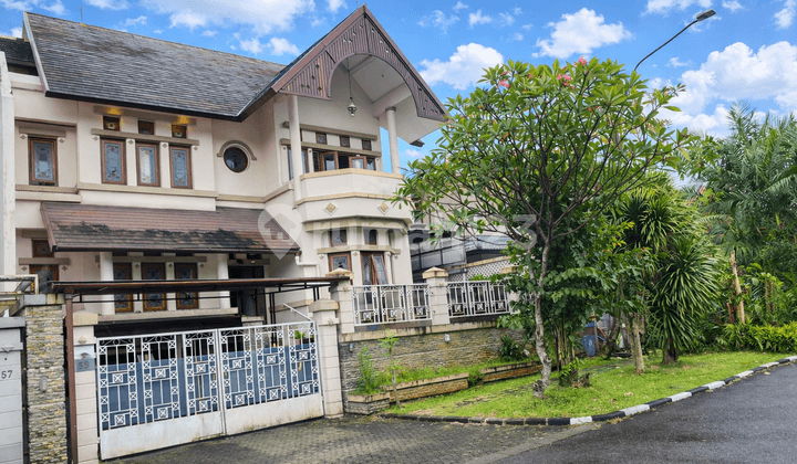 Lebak Bulus Villa Cinere Mas Bangunan 3,5 Lantai Depan Taman Komplek