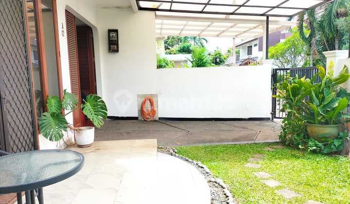 Dekat ke Bintaro dan Jaksel! Rumah Siap Huni 2 Lantai di Komplek Rempoa