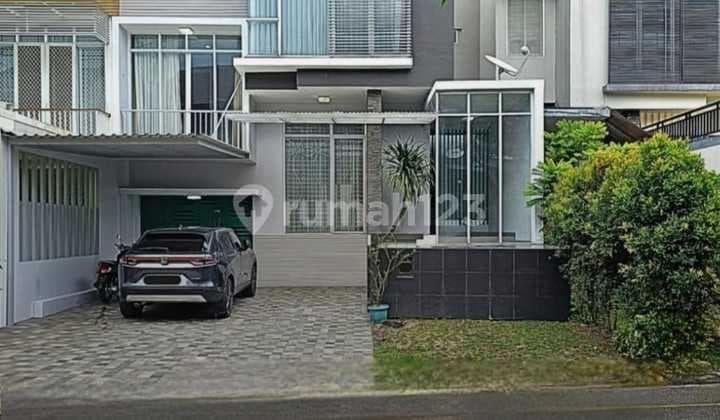 For Sale! Rumah Kebayoran Bintaro - Design Modern, ada Taman Belakang!