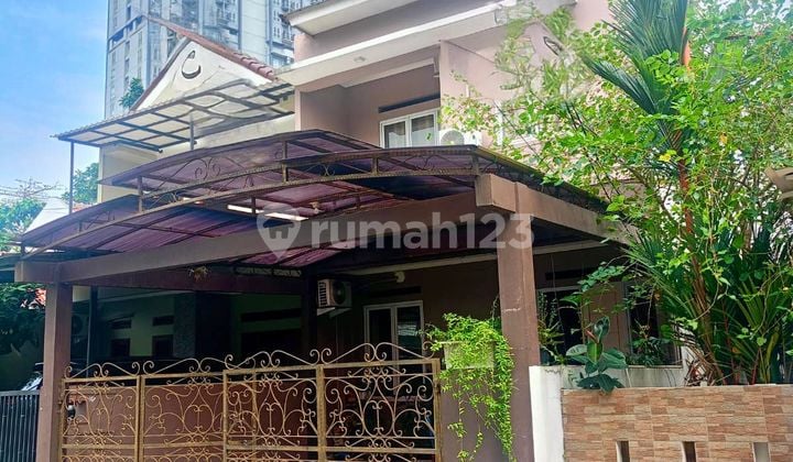 For Sale 2-Storey Ready-to-Occupy House in Villa Bintaro - Close to Bintaro Facilities!