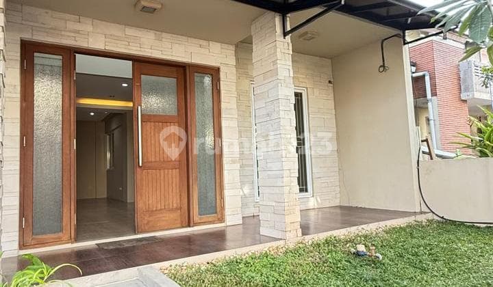For Sale! Rumah Cantik Siap Huni Posisi Depan Taman di Bintaro Sektor 9