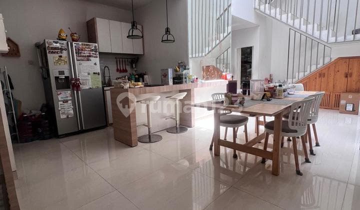 Harga Nego! Rumah Dekat Fresh Market Bintaro di Area Premium Emerald Bintaro