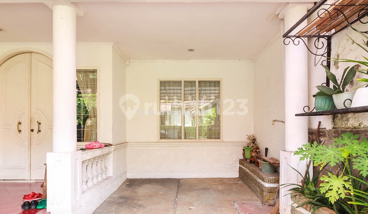 HOT SALE TURUN HARGA! Rumah Luas di Bintaro Sektor 1, Jakarta Selatan!