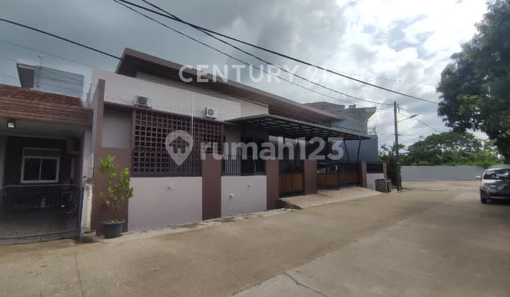 Rumah Luas Akses Jalan 3 Mobil Bebas Banjir di Jatiasih Bekasi