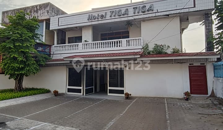 Hotel di Pusat Kota Padang ,Timgkat Hunian 76%