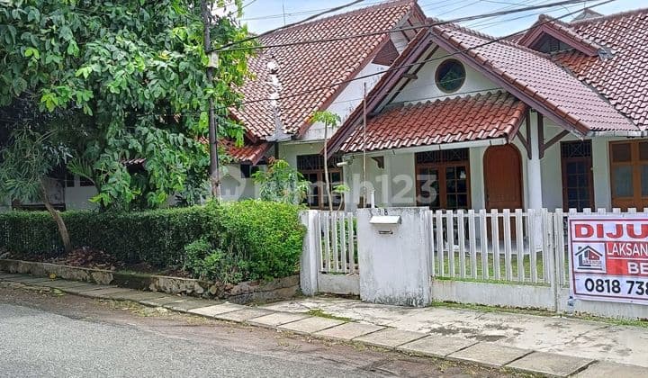 Rumah Di Dalam Komplex Di Pasar Minggu