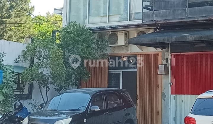 Surabaya Central Shophouse Commercial Location Low Price