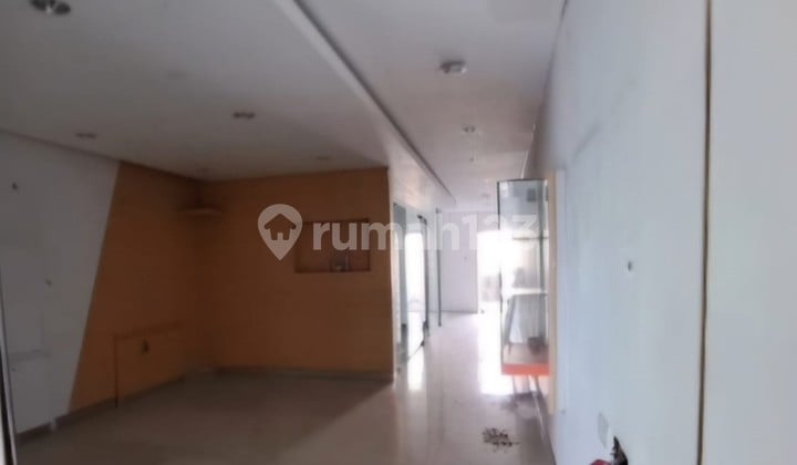 Disewakan Ruko Raya Wiyung Surabaya 3 Lantai Siap Pakai Hadap Jalan Raya Lokasi Pusat Komersial Wiyung