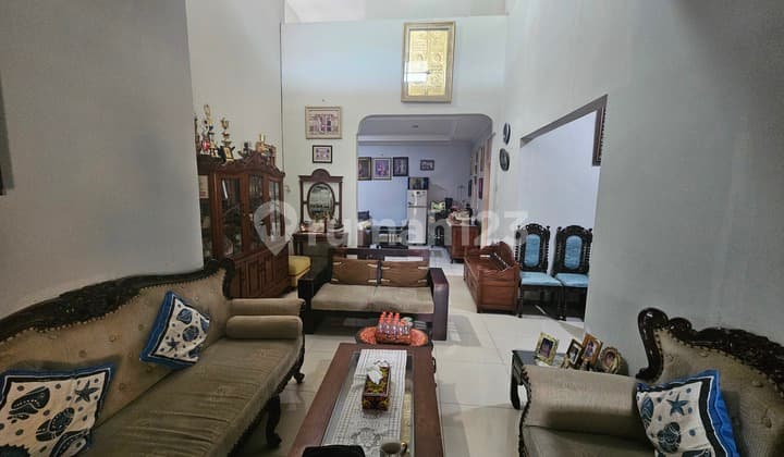 Rumah Wisma Pagesangan Surabayan 11x15 Renov 2Lt SHM Jual Cepat Butuh Uang Dekat Masjid Agung & Sekolah Al Hikmah