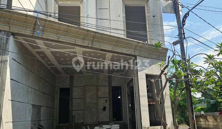 Rumah Baru Klasik Minimalis 2 Lantai - Siap Huni Saronojiwo Surabaya