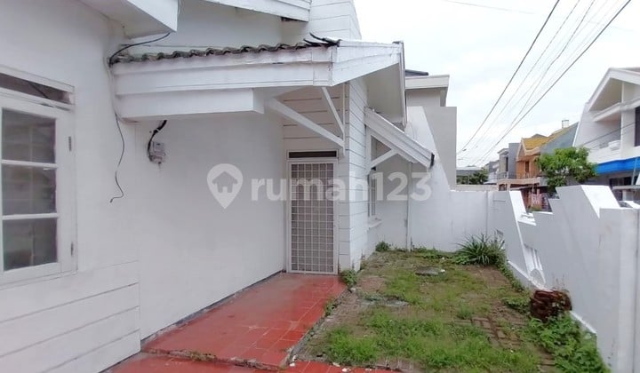 Rumah Wisma Permai Mulyorejo Surabaya 9x15 SHM Harga BU 2M an Jual Cepat Nego