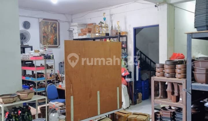 Ruko Raya Kali Rungkut Surabaya Timur 2 Unit Gandeng Full 3 Lantai SHM Murah