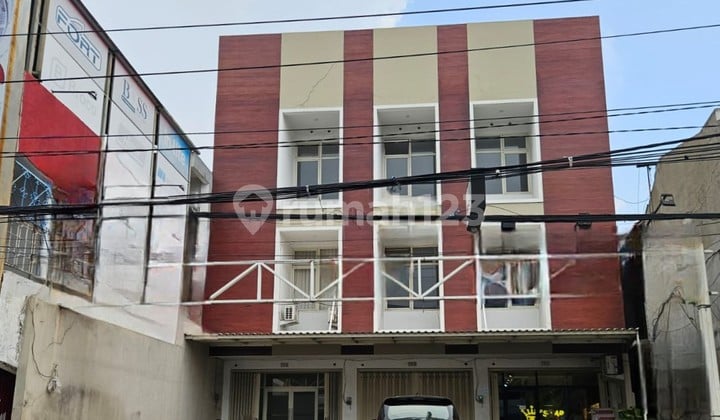 Ruko Rungkut Industri Kidul Surabaya SHM Baru Gress 3 Lantai Hadap Jalan Raya Murah