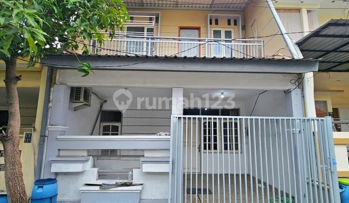 Rumah Rungkut Mapan Surabaya Timur 2 Lantai SHM Terawat Siap Huni Harga BU