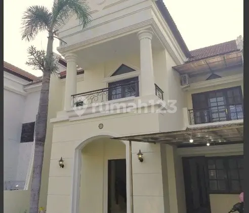 Classic Ready-to-Occupy House Near Galaxy Mall and Unair, Dharmahusada Area, East Surabaya - Lowest Price