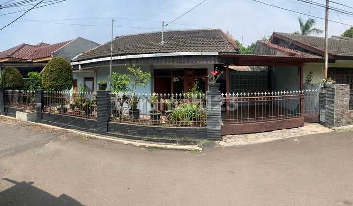 For Sale: Spacious House in a Strategic Location, Riung Bandung