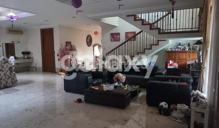 House on Boulevard Puri Indah Street