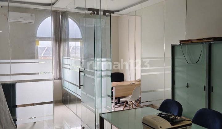 Jual Ruko Bagus 3,5 Lantai Siap Pakai Di Greenlake City Boulevard Cipondoh Tangerang