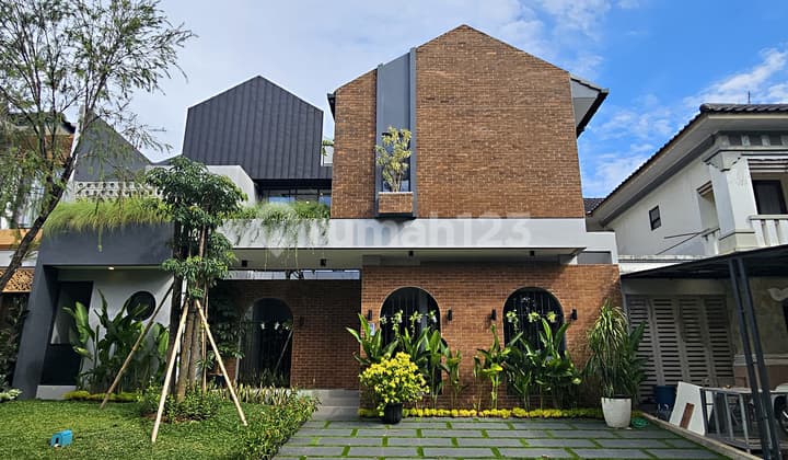 For Sale Beautiful Luxury Brand New 3 Story Ready to Live The Green Banyan Ville BSD Tangerang