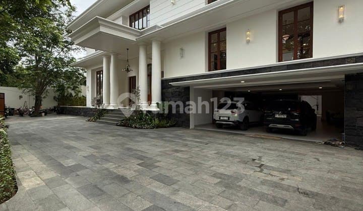 Rumah Mewah 2,5 Lantai Furnished Siap Huni Kemang Dalam Jakarta Selatan