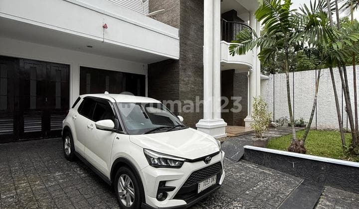 Rumah Cantik & Terawat 2 Lantai Siap Huni Super Murah Kemang Jakarta Selatan