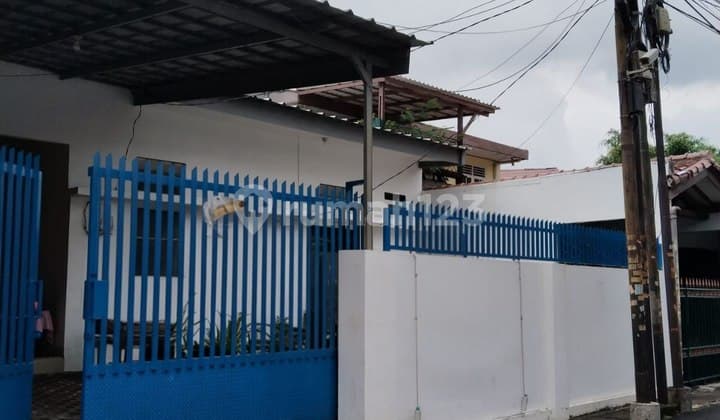 Jual Cepat Rumah 1,5 Lantai Siap Huni di Komplek Taman Meruya Ilir