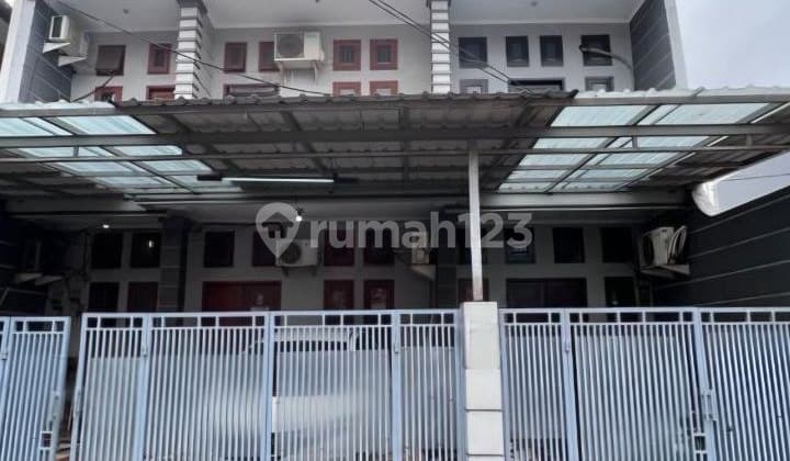 Dijual Rumah Kos 14 Kamar Tidur Area Bendungan Hilir Jakarta Selatan