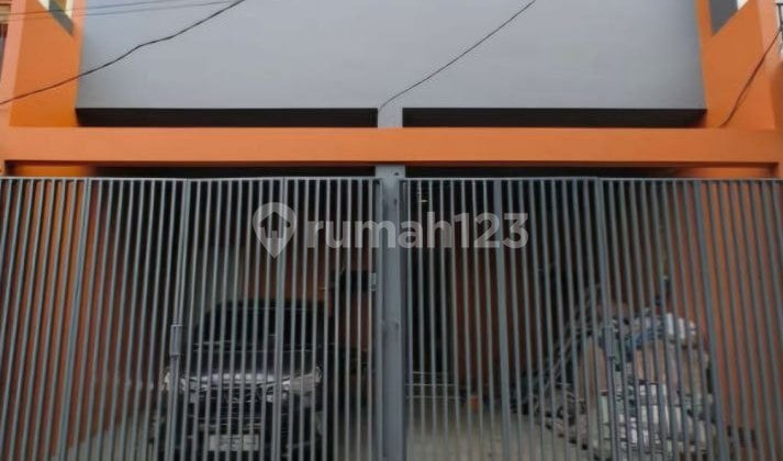 New 3-Storey House for Sale in Strategic Tanjung Duren Location