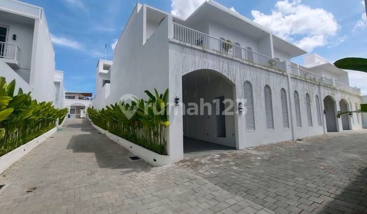 New Brand Villa 3 Bedroom For Rent At Bumbak Umalas