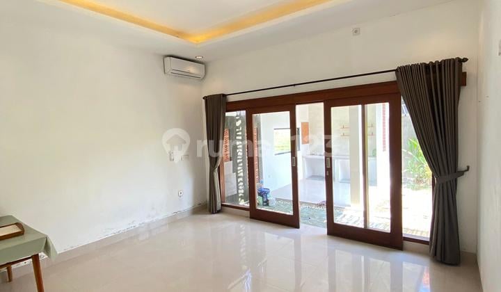 "The following is the translation to en: **House for Rent 2 Bedrooms Unfurnished in Bumbak Umalas, Kerobokan**."
